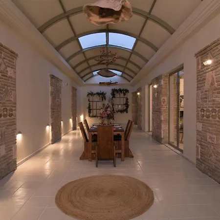 Modern Apartments, In Centre Apartment *